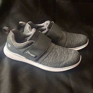 Propet Viator Mod Monk Mens Hook & Loop Comfort Sneakers